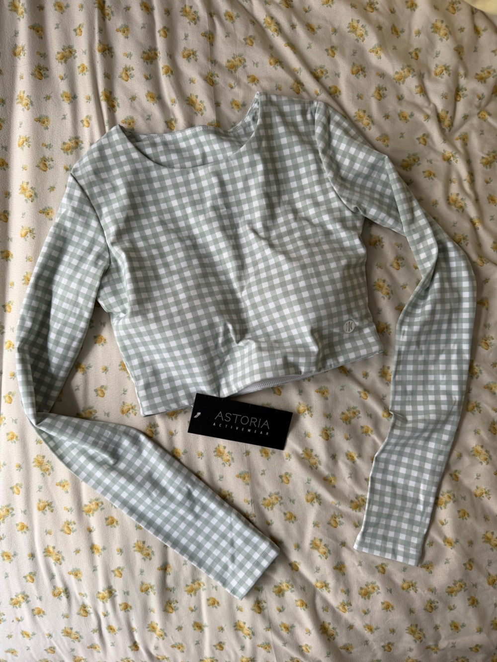 Astoria Activewear Sage Gingham Long-Sleeve Crop Top NWT